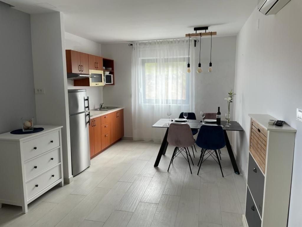 Apartments Villa Joy Podgora Cameră foto